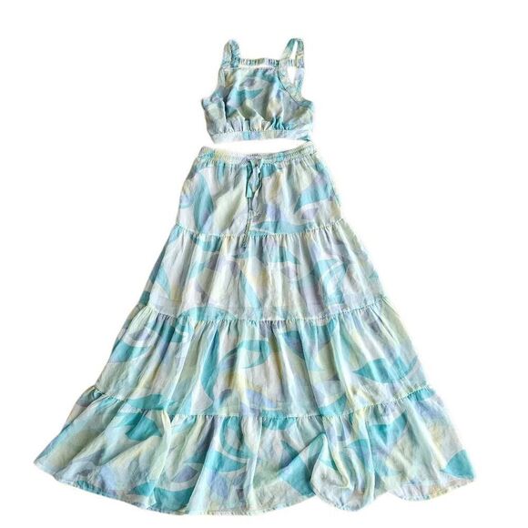 Sky to moon Sz S blue multicolor maxi skirt and open back top set - Picture 3 of 7